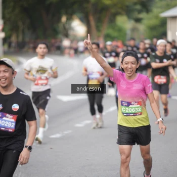 Runner Photo 3842412