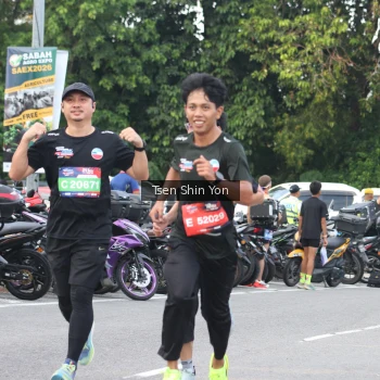 Runner Photo 3842413