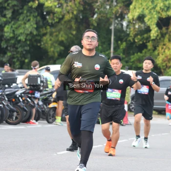 Runner Photo 3842568