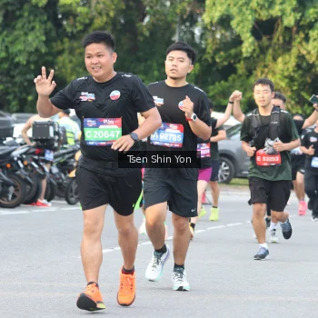 Runner Photo 3842596