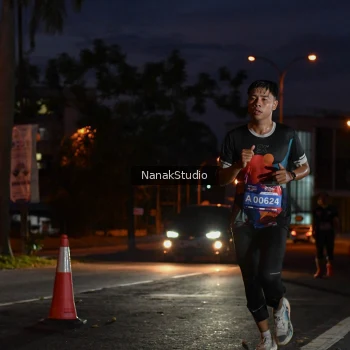Runner Photo 3842612