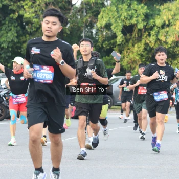 Runner Photo 3842618