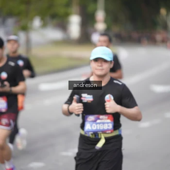 Runner Photo 3842677