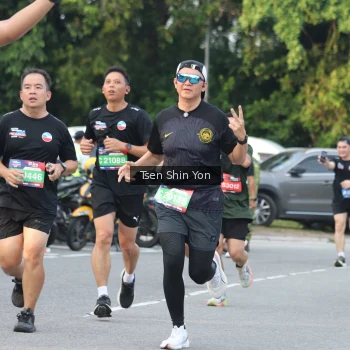 Runner Photo 3842764