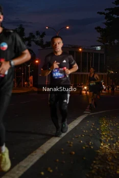 Runner Photo 3842875