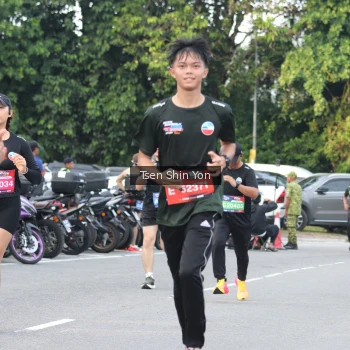 Runner Photo 3842907