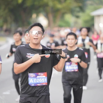 Runner Photo 3842943