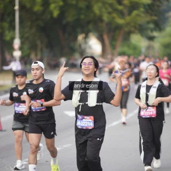 Runner Photo 3842973