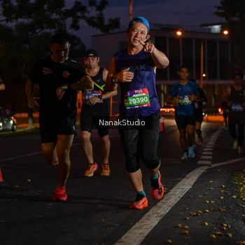Runner Photo 3843001