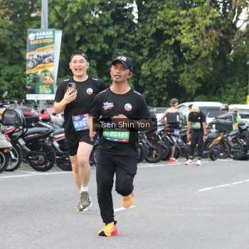 Runner Photo 3843011