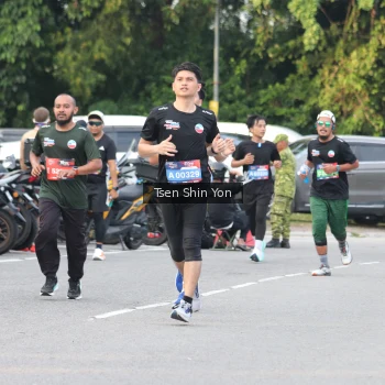 Runner Photo 3843090