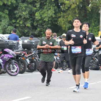 Runner Photo 3843091
