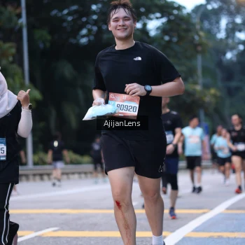 Runner Photo 3843098