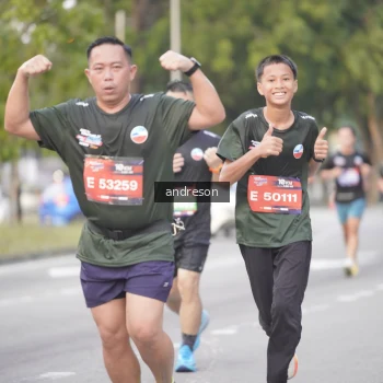 Runner Photo 3843441