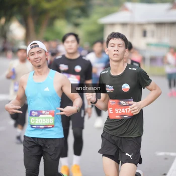 Runner Photo 3843512