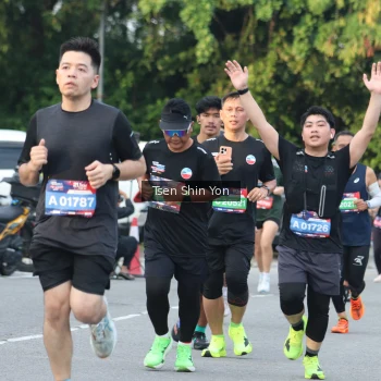 Runner Photo 3843544