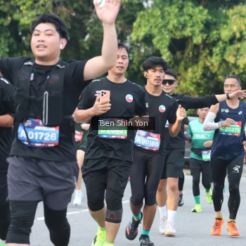 Runner Photo 3843570