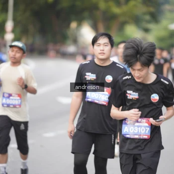 Runner Photo 3843595