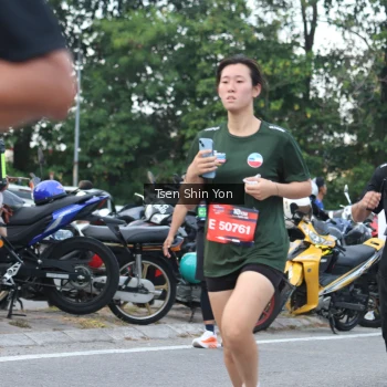 Runner Photo 3843643