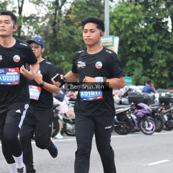 Runner Photo 3843706