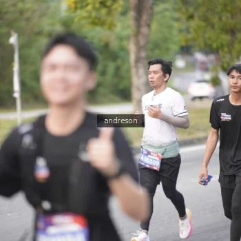 Runner Photo 3843797