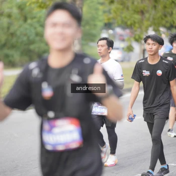 Runner Photo 3843885