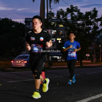 Runner Photo 3843974