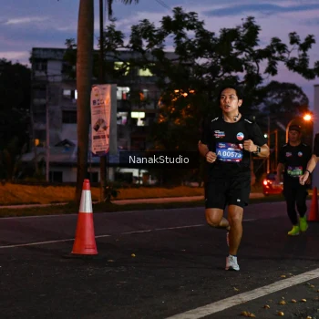 Runner Photo 3843995