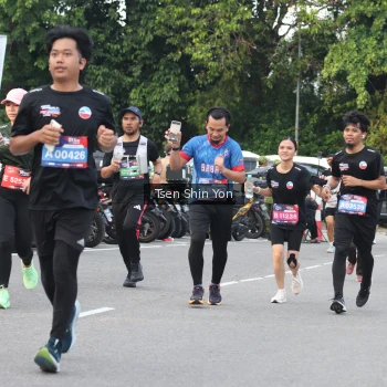Runner Photo 3844045