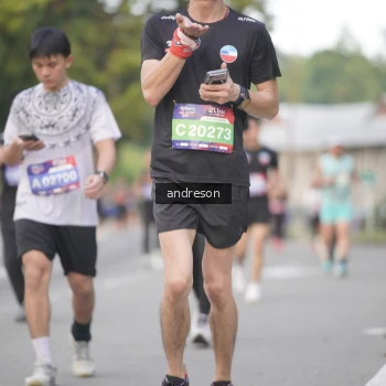 Runner Photo 3844296