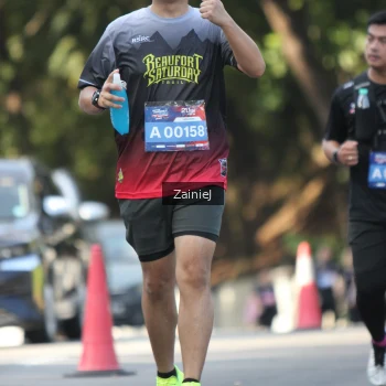 Runner Photo 3844695
