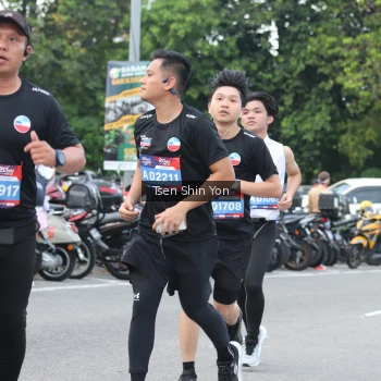 Runner Photo 3844773