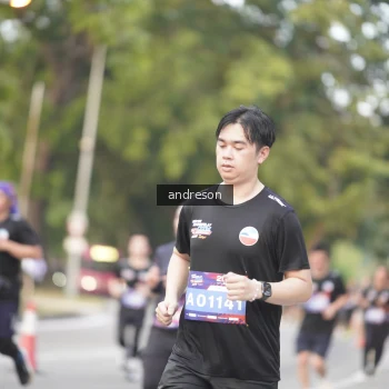 Runner Photo 3844844