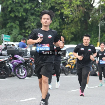 Runner Photo 3844869