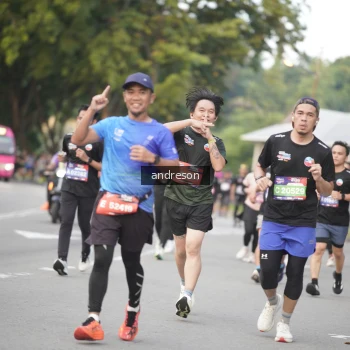 Runner Photo 3844876