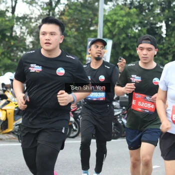 Runner Photo 3844886