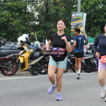 Runner Photo 3845210