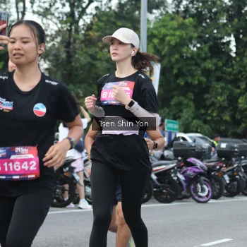 Runner Photo 3845659