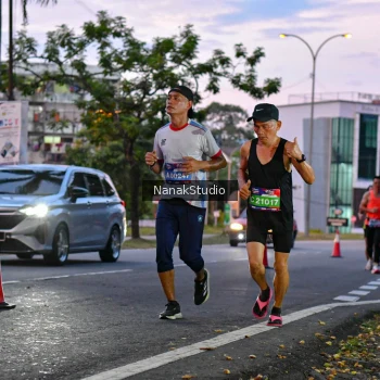 Runner Photo 3845664