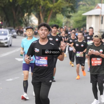 Runner Photo 3845669