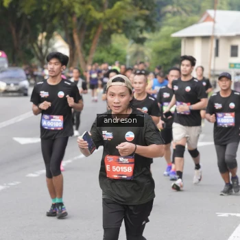 Runner Photo 3845677