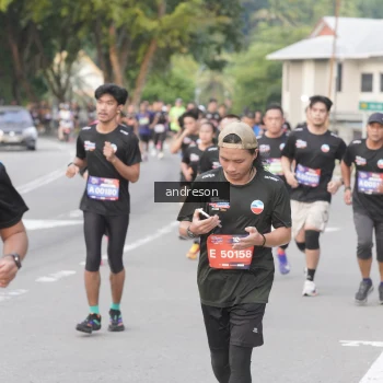 Runner Photo 3845680