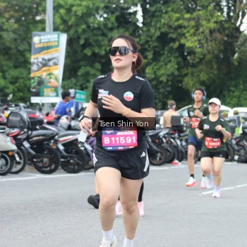 Runner Photo 3845702