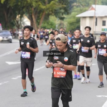 Runner Photo 3845706