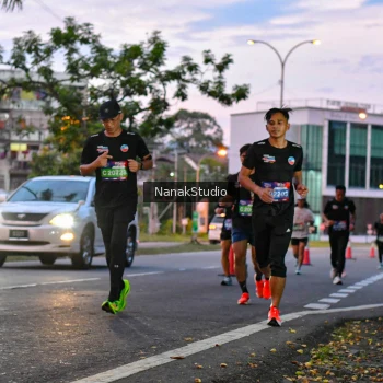 Runner Photo 3845719