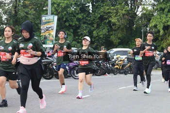 Runner Photo 3845749