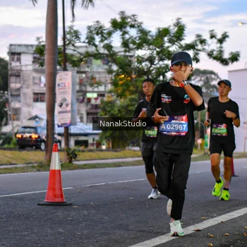 Runner Photo 3845765