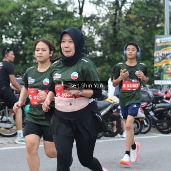 Runner Photo 3845770