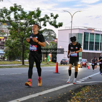 Runner Photo 3845975