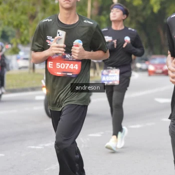 Runner Photo 3846074